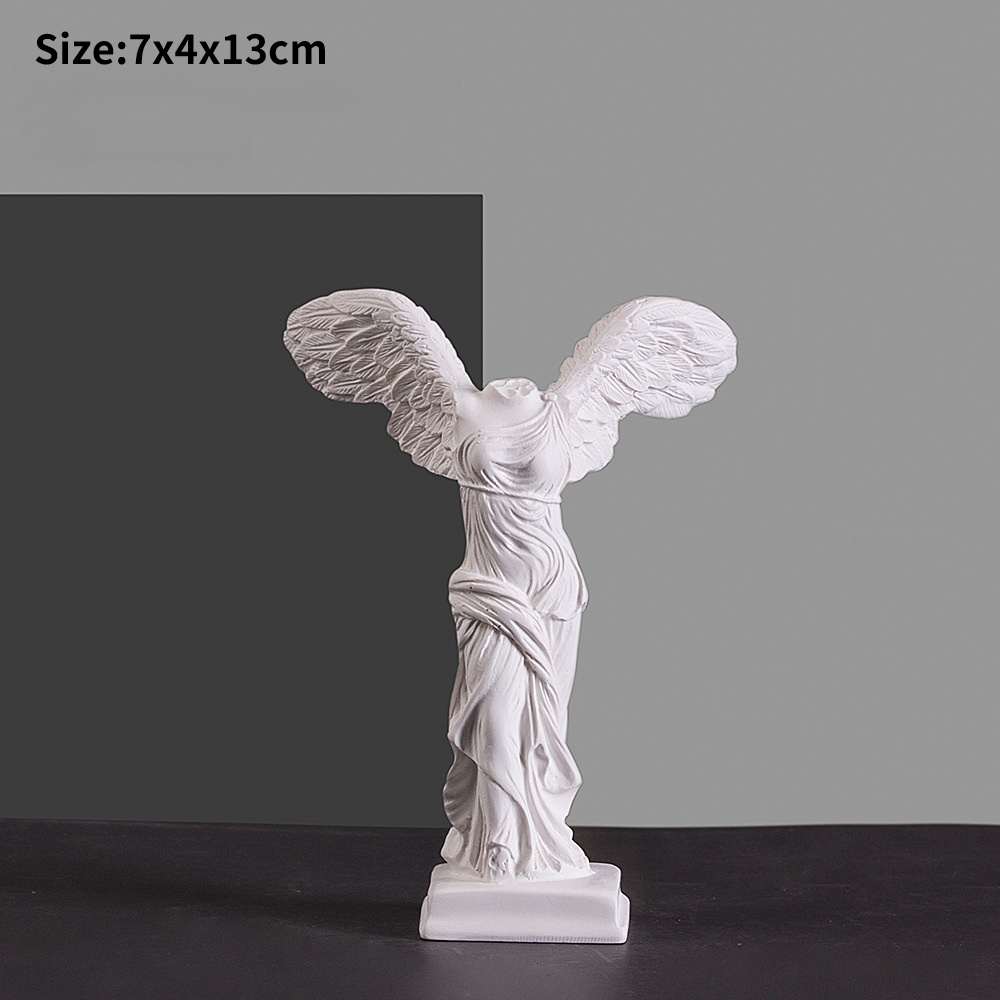 Estátua da deusa da vitória gr - Home Office With Bookshelves avaliação e preço